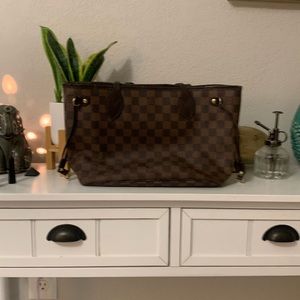 Louis Vuitton Neverfull PM in fair condition. Please see all pictures!